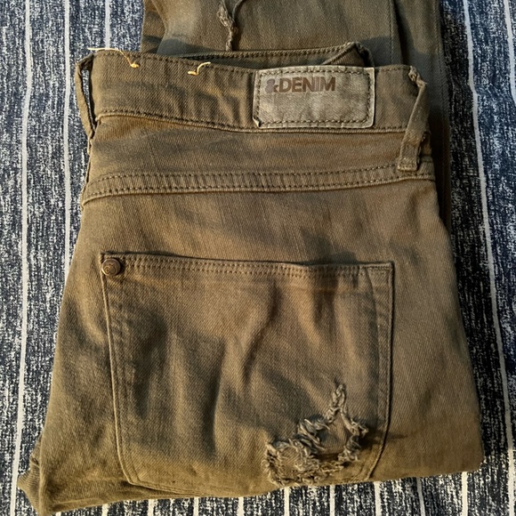 & denim ripped jeans - Picture 1 of 4